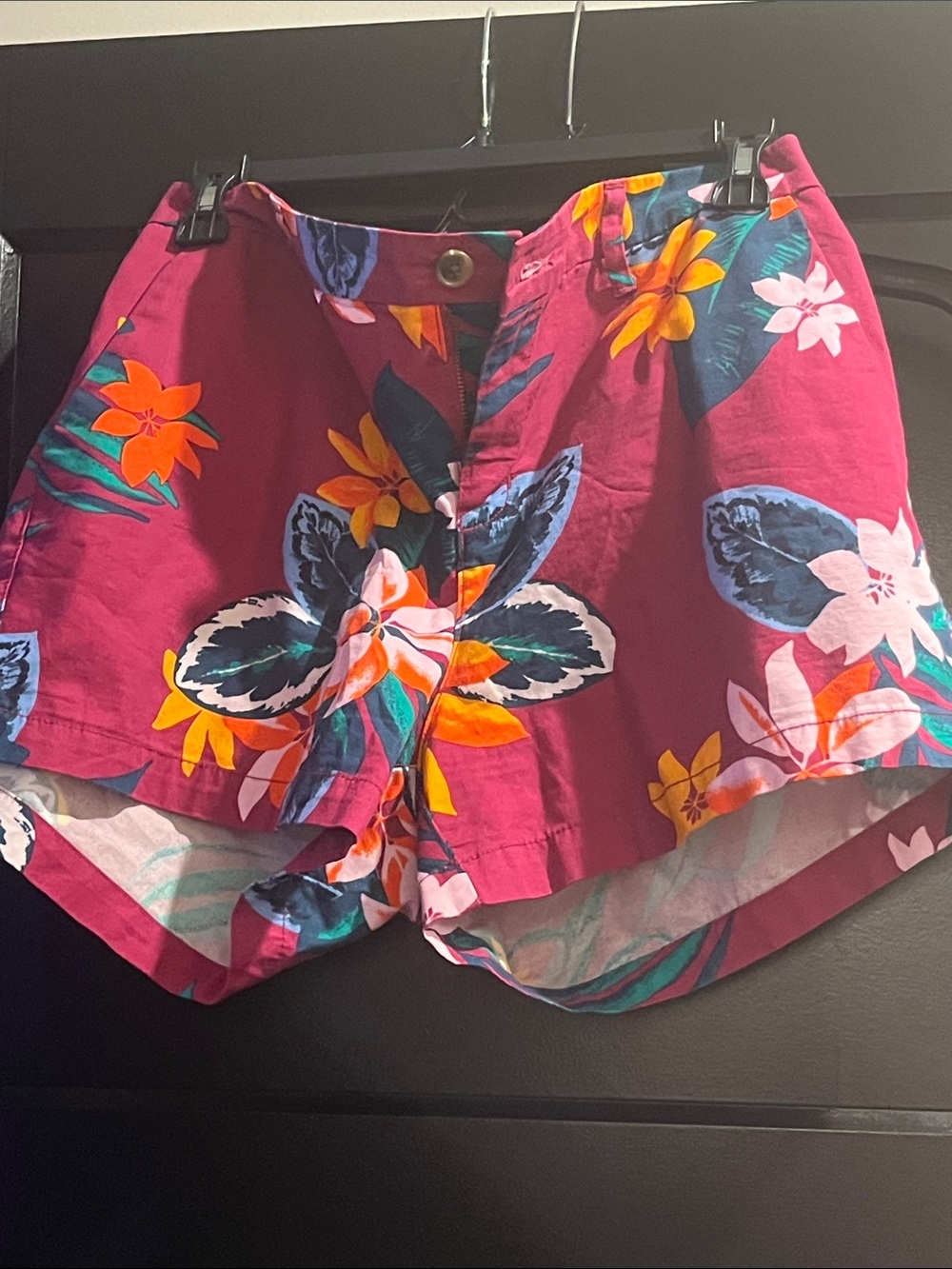 Floral High-Waist Women’s Shorts - Fuchsia Tropical Print